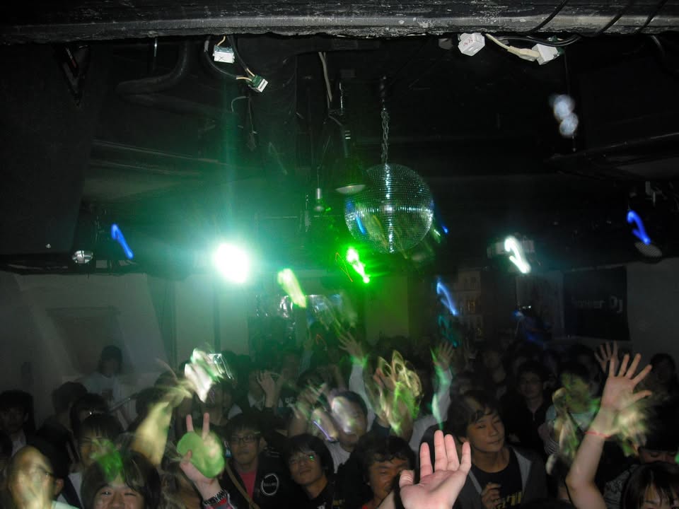 Here are some pictures of my tour to Japan from November 3rd – 15th. Enjoy!