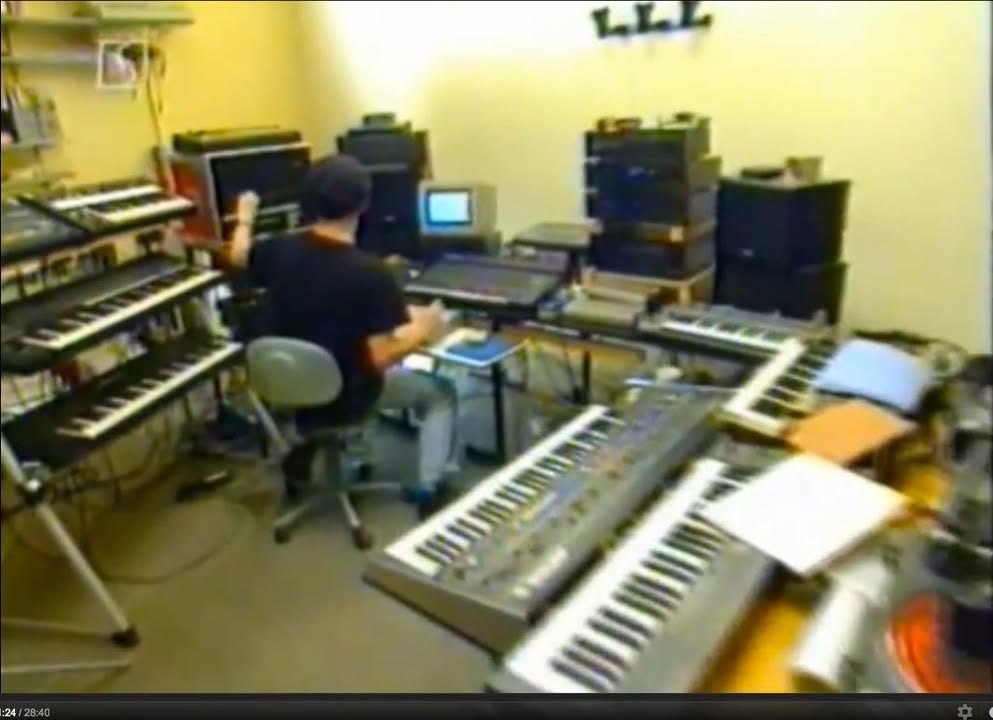Today I want to share with you a view on my studio from 1993. Please excuse the …