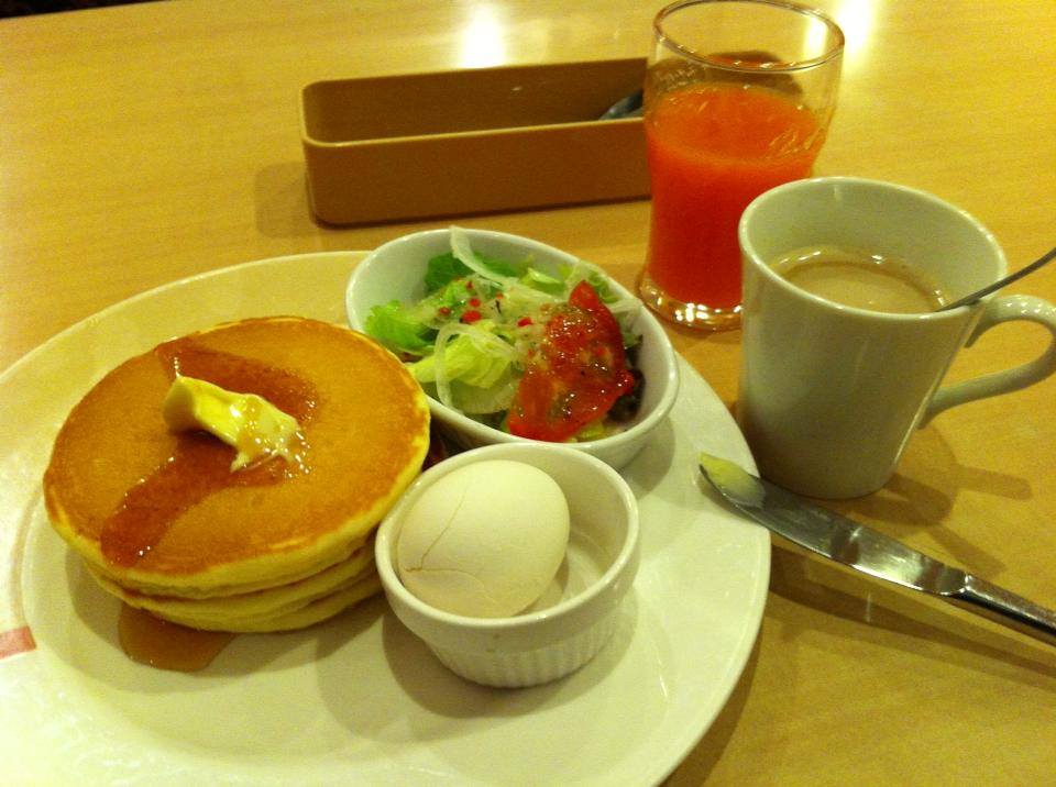 Good morning! The early bird catches the breakfast. And what a nice surprise …