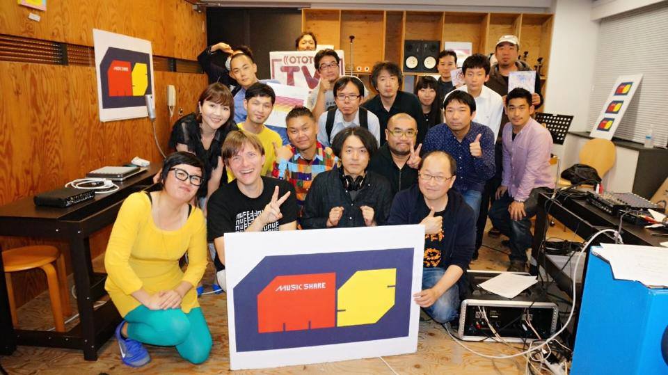 On October 28th I was invited to appear and perform at Japanese Web TV show …