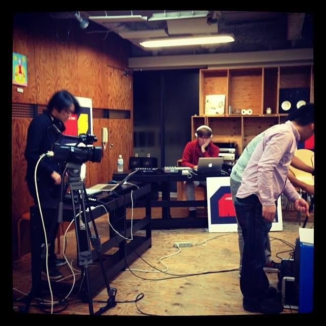 On October 28th I was invited to appear and perform at Japanese Web TV show …