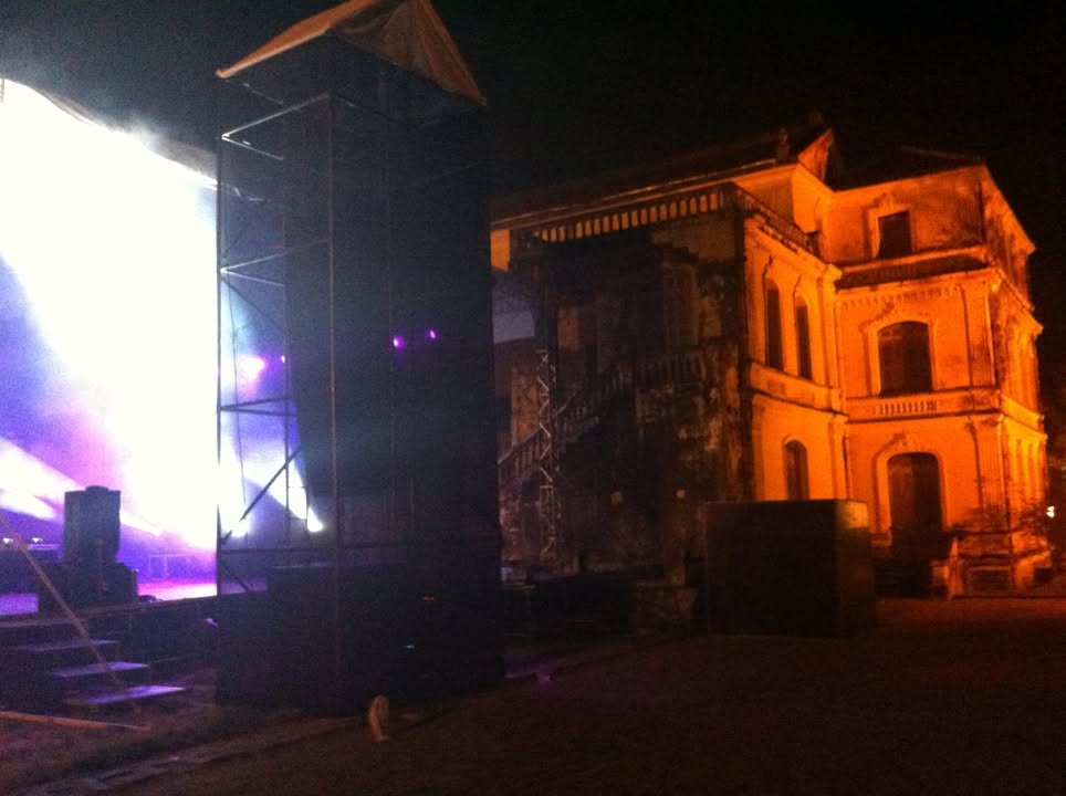 Some more impressions of yesterdays night at Hue Festival.