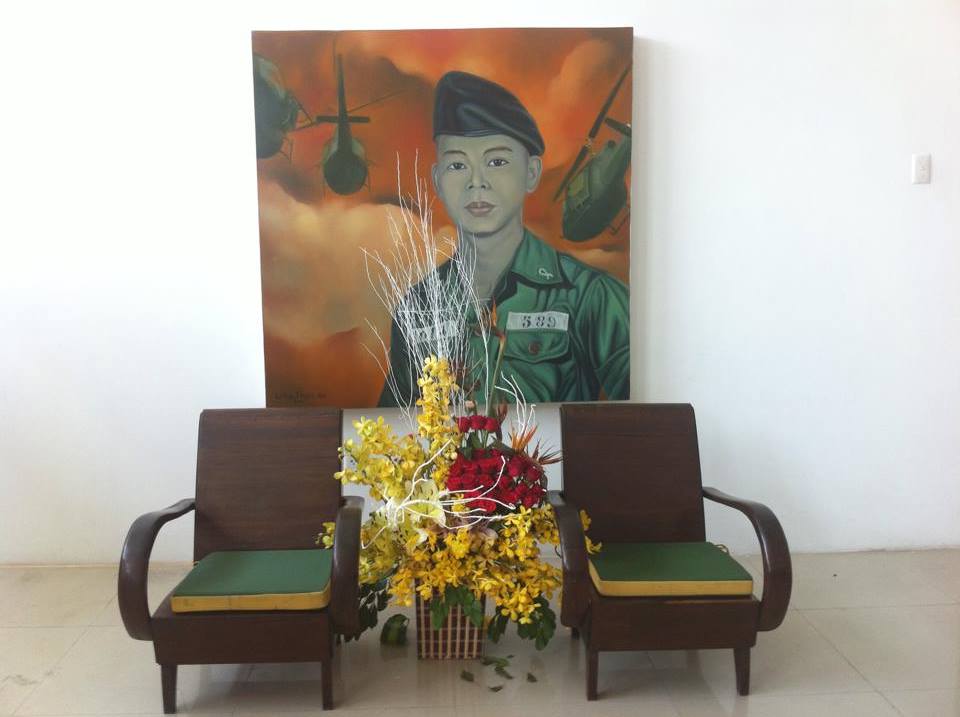 Today I met the independent Vietnamese artists Le Brothers in Hue and saw their …