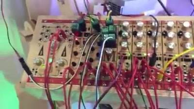 Vàclav from Bastl Instruments explains the beautiful wooden Bastl Instruments …