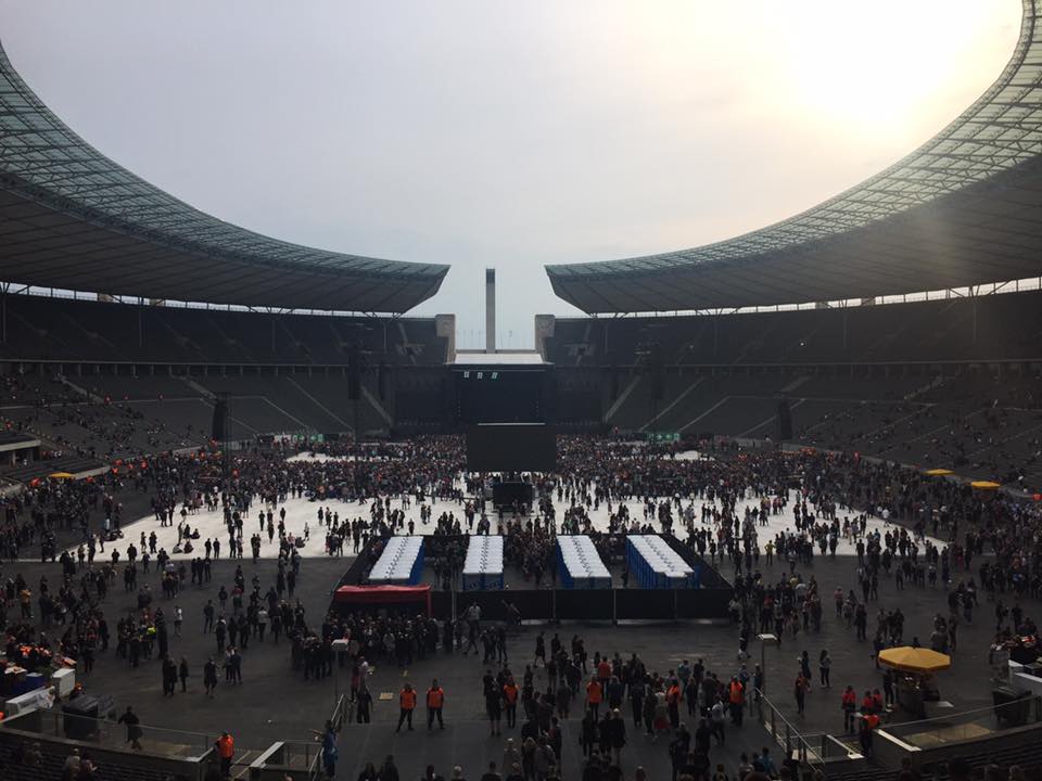 Fantastic moments at yesterday's Depeche Mode concert at Olympiastadion Berlin …