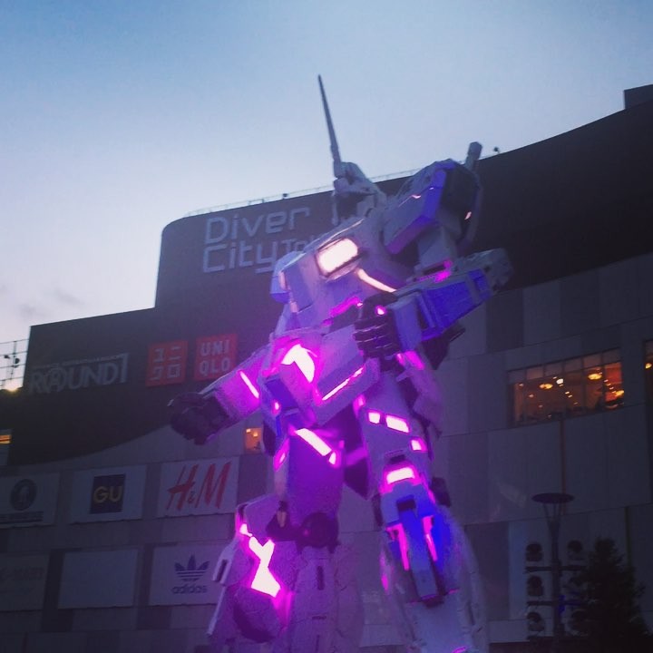 #unicorngundam show at