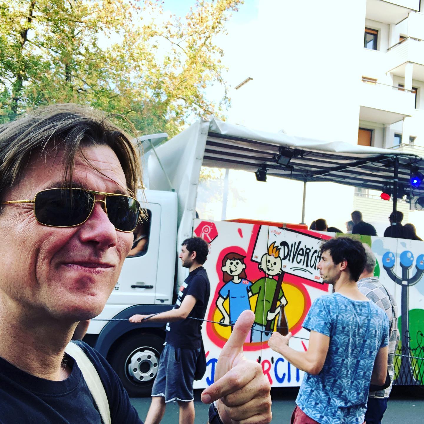 #zugderliebe2019 geht ab #neuwestberlin where is my dangerous drums float 8 ?
