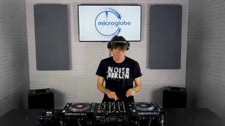 Here’s yours truly for over one hour in the mix, dropping brand-new …