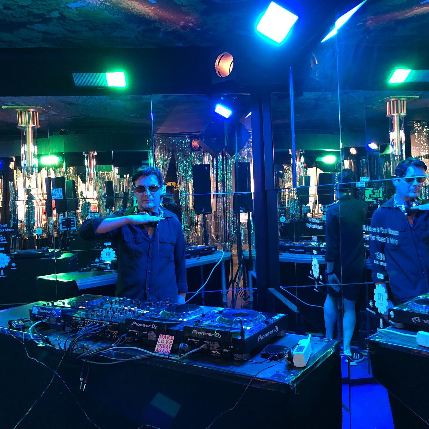 Bravo!!! Great set by Frank Müller aka Beroshima at 日本版 — Instant Rave #010 …