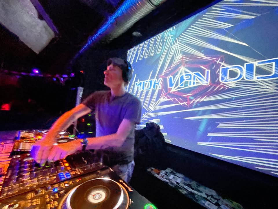 Thank you Quentin of Der Weiße Hase, when I was playing last Friday I wasn’t …