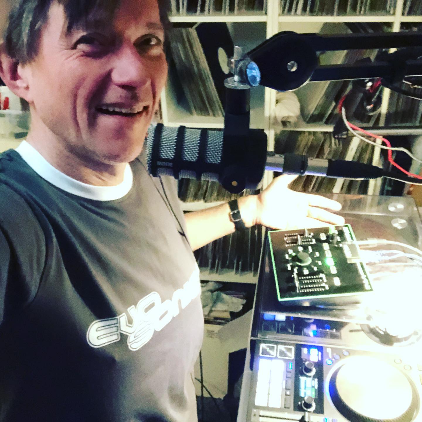 Let’s go: “Fürstenberger Wohnzimmer” now on #evosonicradio live with …