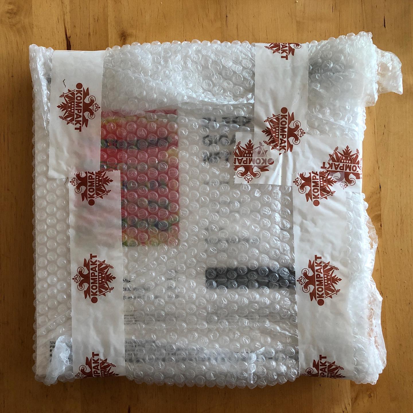 Now what‘s inside this nicely packaged vinyl-sized package from #kompaktrecords …