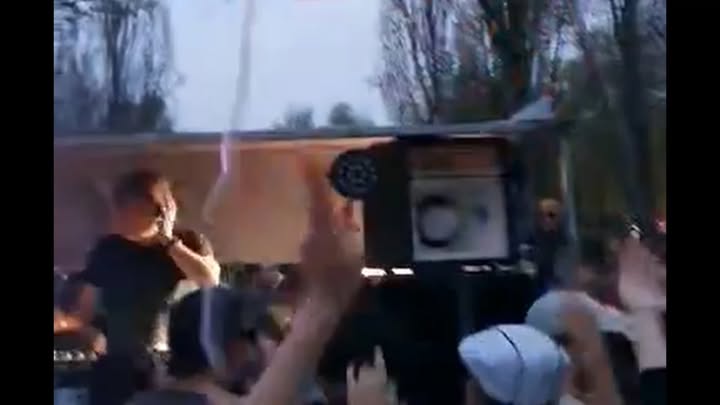 Another intense moment from my DJ set at SLUST Open Air. Much respect to Slust …