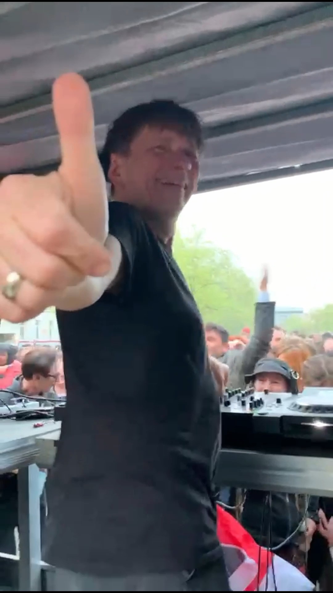 And yet another flashback to Slust Openair on May1st in Berlin-Kreuzberg …