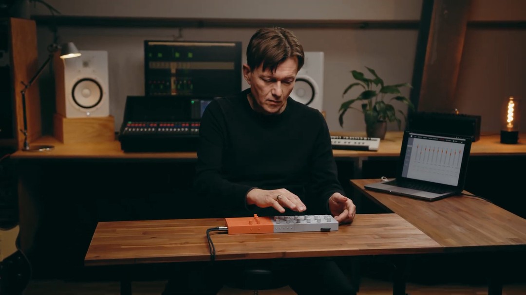 And yet another 1-minute jam with the Yamaha Synths SEQTRAK for your pleasure …