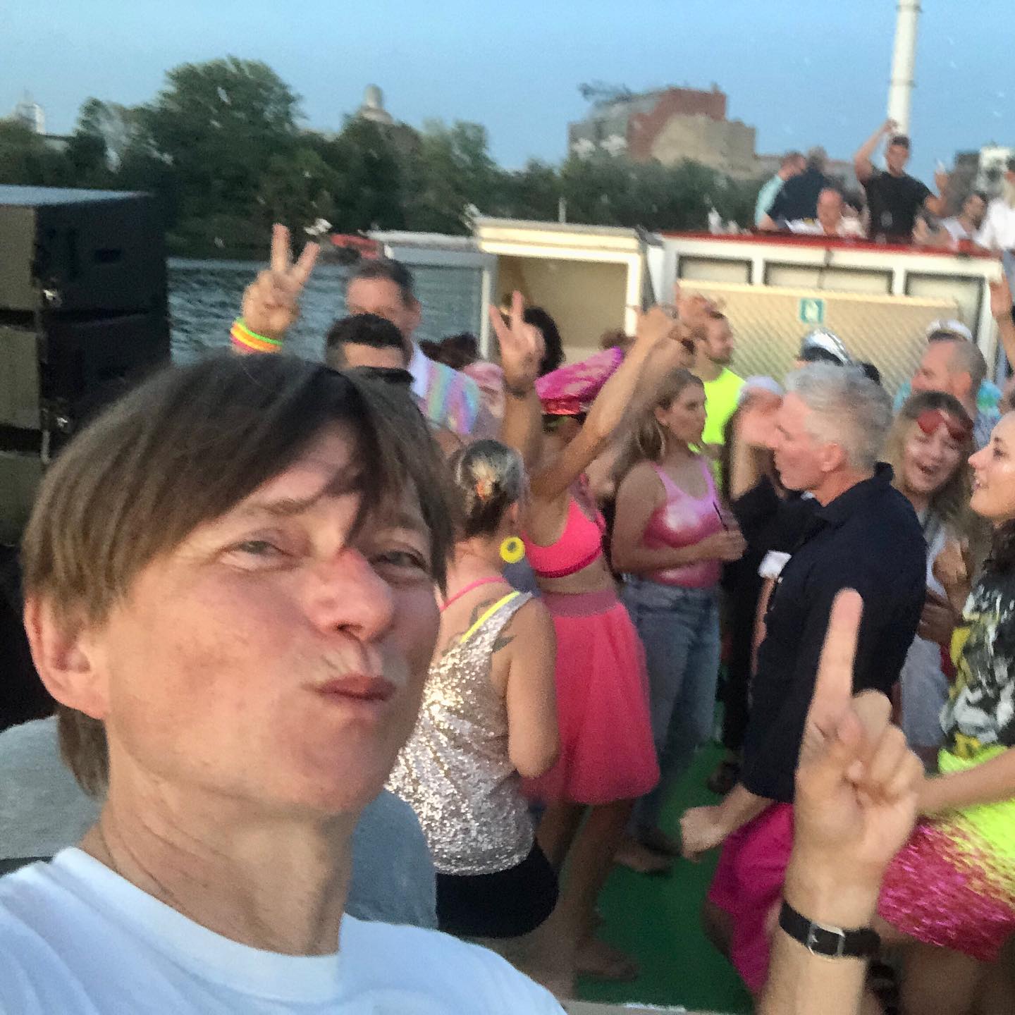 I just left the boat of an amazing boat party on Berlin river Spree, where I …