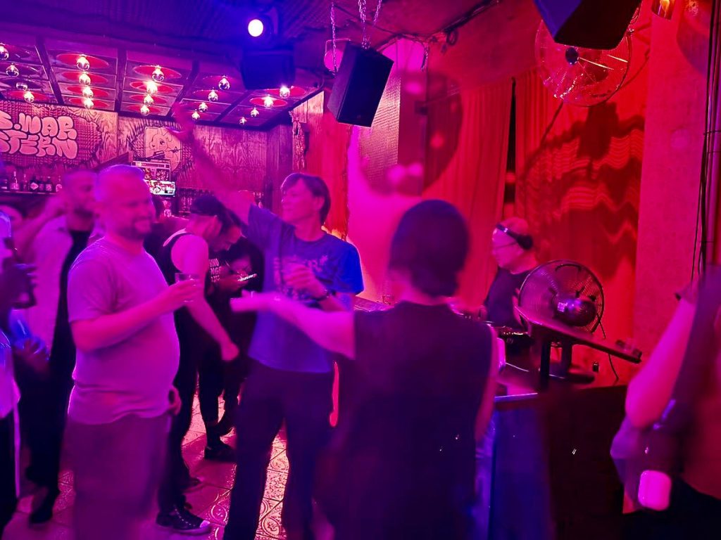 About last night: wonderful welcome party for @toby_izui and birthday party for …