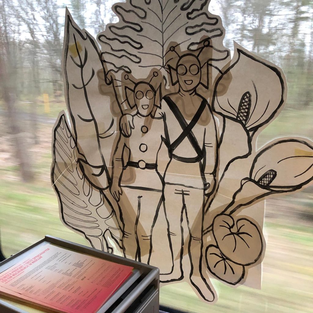 How to turn a @dbpersonenverkehr train into a mobile club: battery-powered …