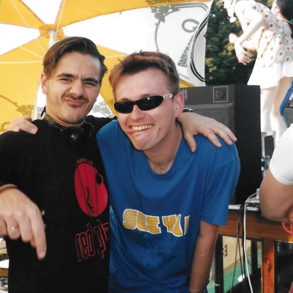 30 years ago at the 1995 Love Parade, local radio station Kiss FM organized the …
