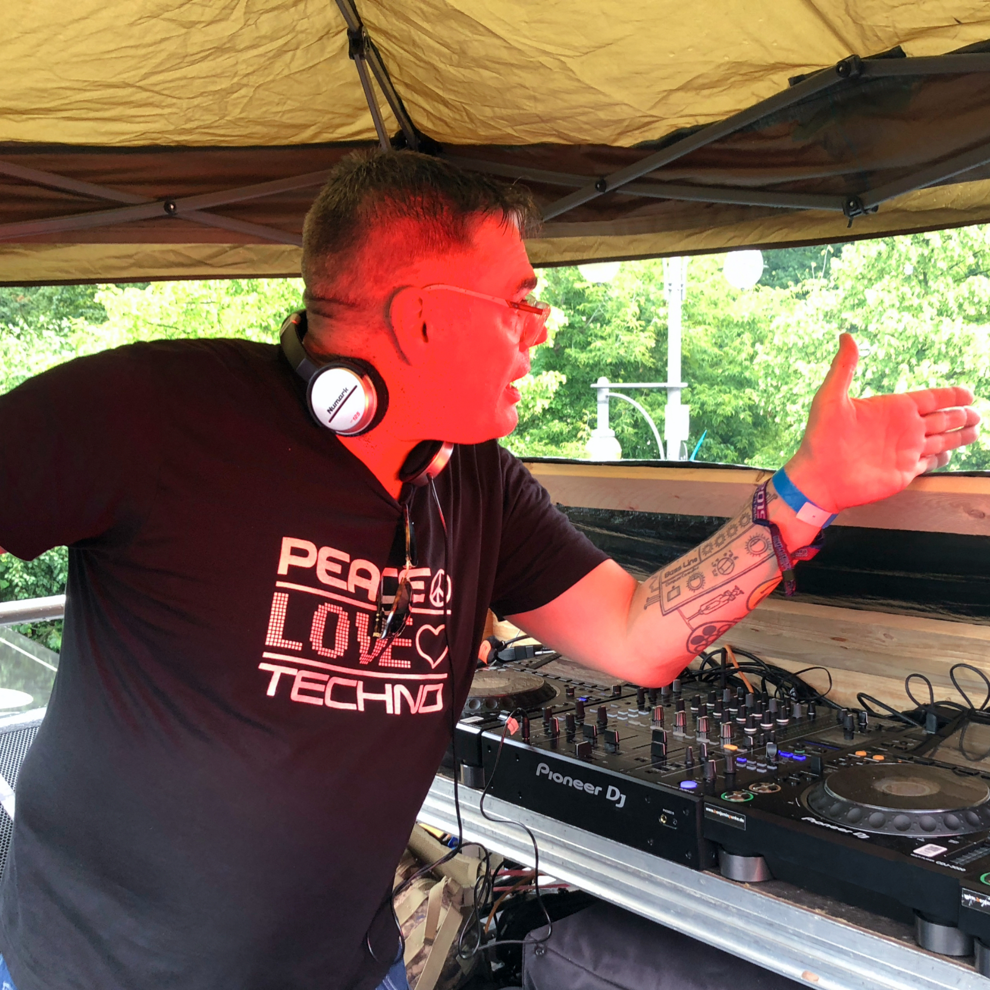 Next one on our @ravetheplanet float was @djbabydoc , the London guy from my …