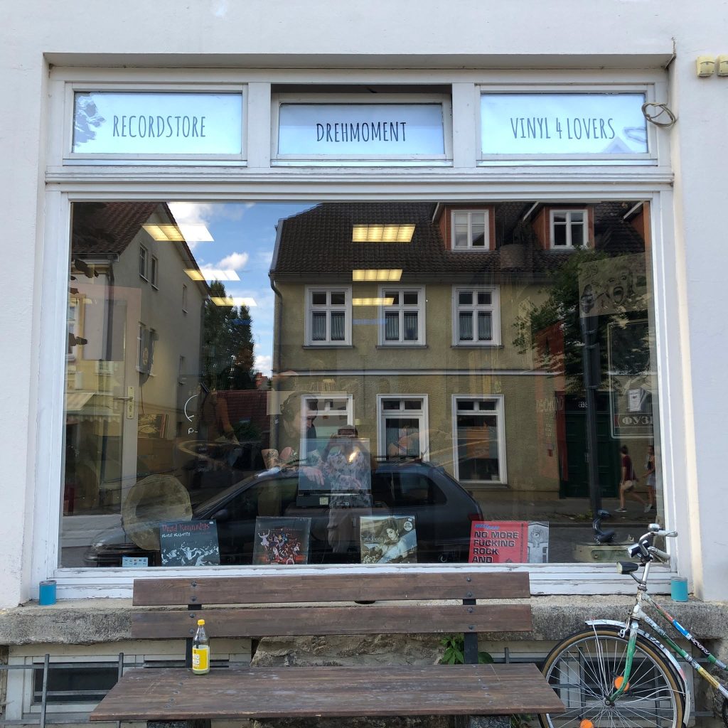 Heute spielfrei? Nicht ganz. In Neustrelitz in der Glambecker Straße 4 gibt es …