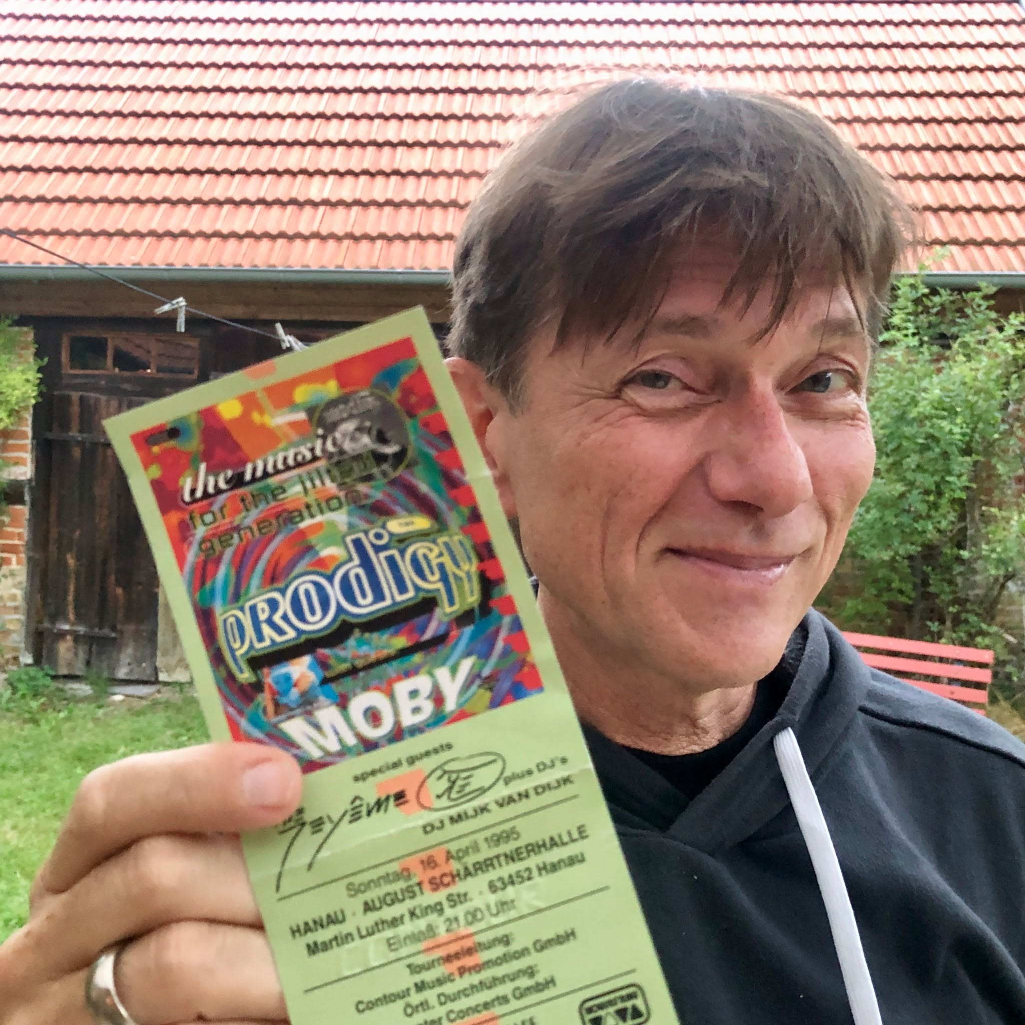 #ThrowbackThursday am 16.April 1995 habe ich in Hanau im Vorprogramm von …