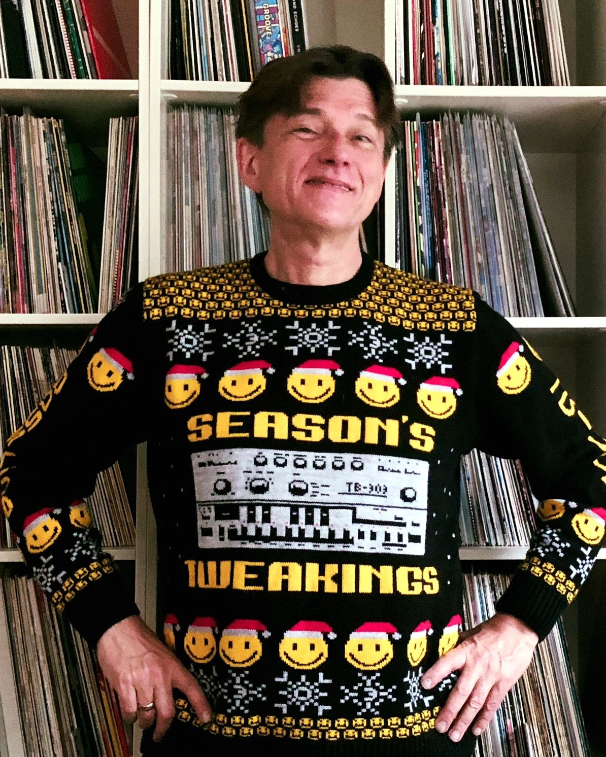 #seasonstweakings to all of you from microglobe HQ!